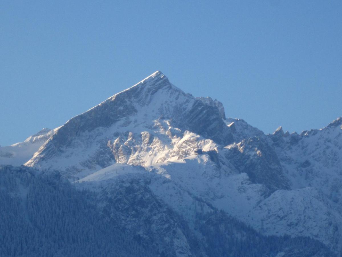 Alpenkette Apartment Garmisch-Partenkirchen Bagian luar foto