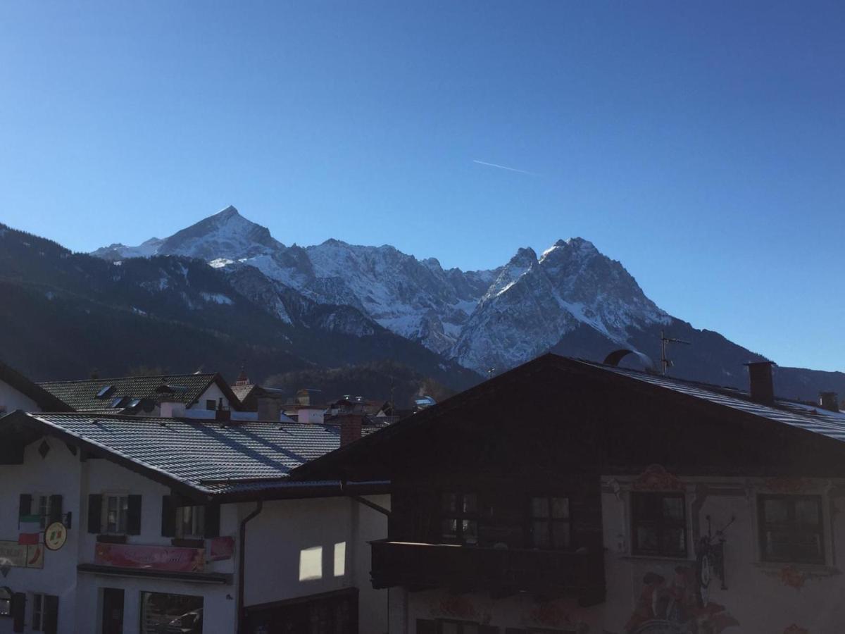 Alpenkette Apartment Garmisch-Partenkirchen Bagian luar foto